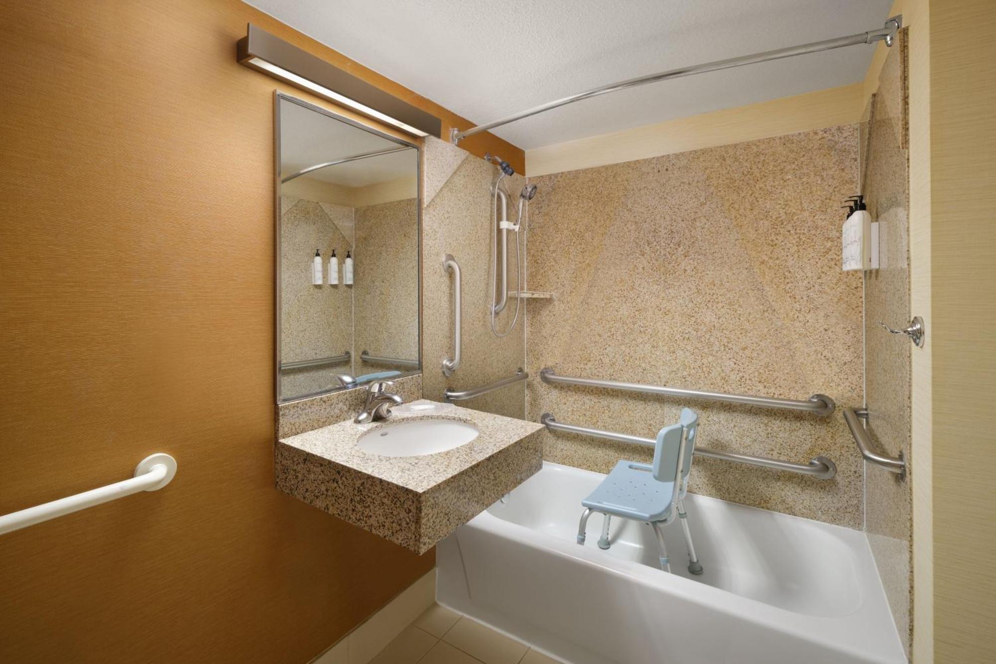Fairfield Inn & Suites Denver Cherry Creek Exterior photo