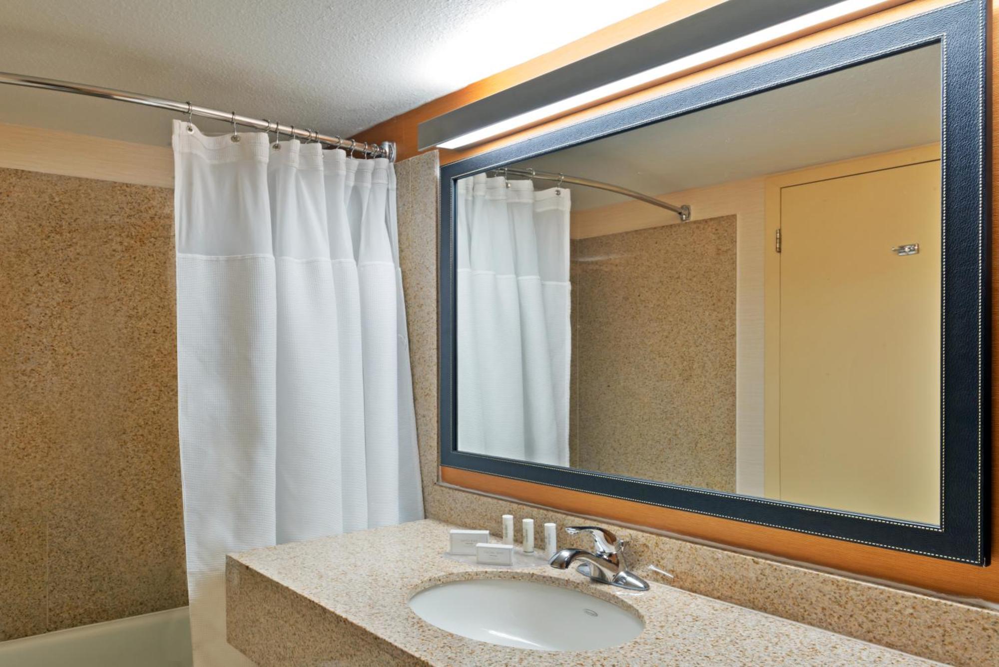 Fairfield Inn & Suites Denver Cherry Creek Exterior photo